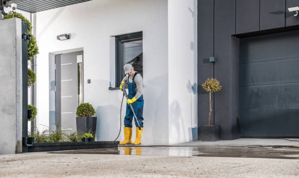 Professional Pressure Washing Services in Tiffin, IA
